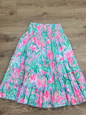 Lilly Pulitzer Deavan Midi Skirt XS Leaf It Wild Smocked Tiered Midi Skirt